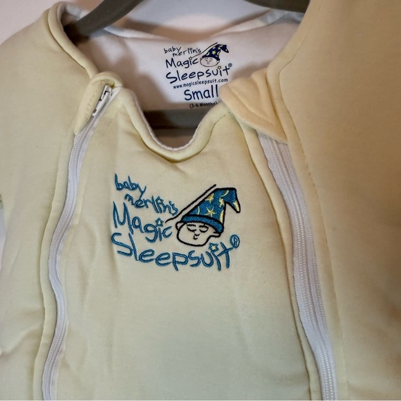 Baby Merlin’s Magic Light Yellow Sleepsuit Size S (12-18 lbs) - Picture 4 of 8